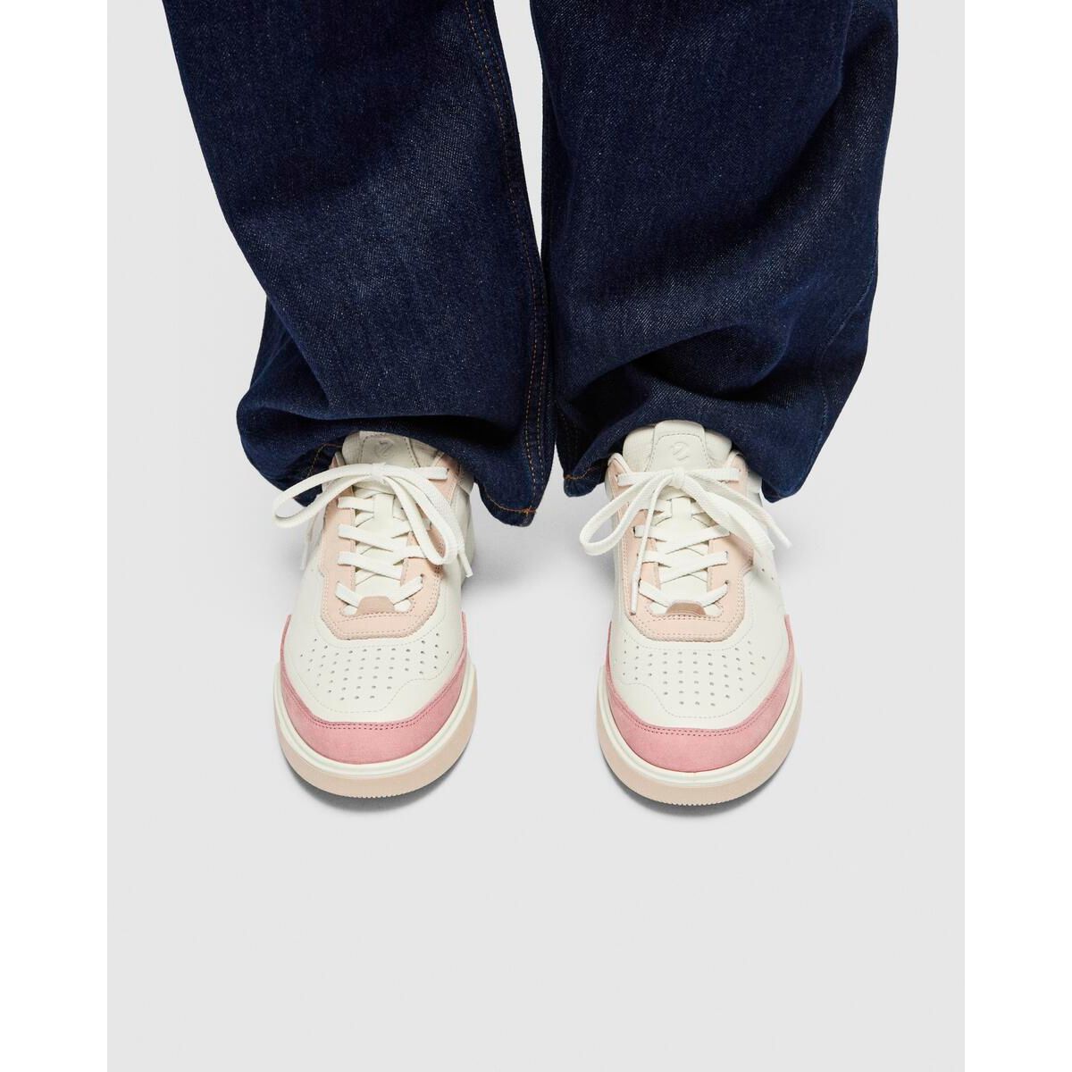 ECCO Street Court (272813) - Ladies Lace Trainer in White/Rose | ECCO Shoe | Wisemans | Bantry | Shoe Shop | Munster | Ireland