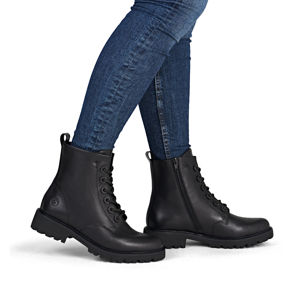Remonte D8653 - Ladies Ankle Boot in Black | Remonte Shoes | Wisemans | Bantry | Shoe Shop | West Cork | Munster
