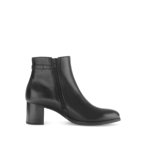 Gabor Born (75.692.27)- Ladies Ankle Boot in Black | Gabor Shoes | Wisemans | Bantry | Shoe Shop | Munster | Ireland