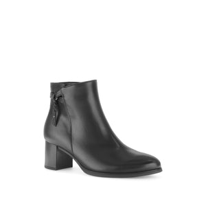 Gabor Born (75.692.27)- Ladies Ankle Boot in Black | Gabor Shoes | Wisemans | Bantry | Shoe Shop | Munster | Ireland