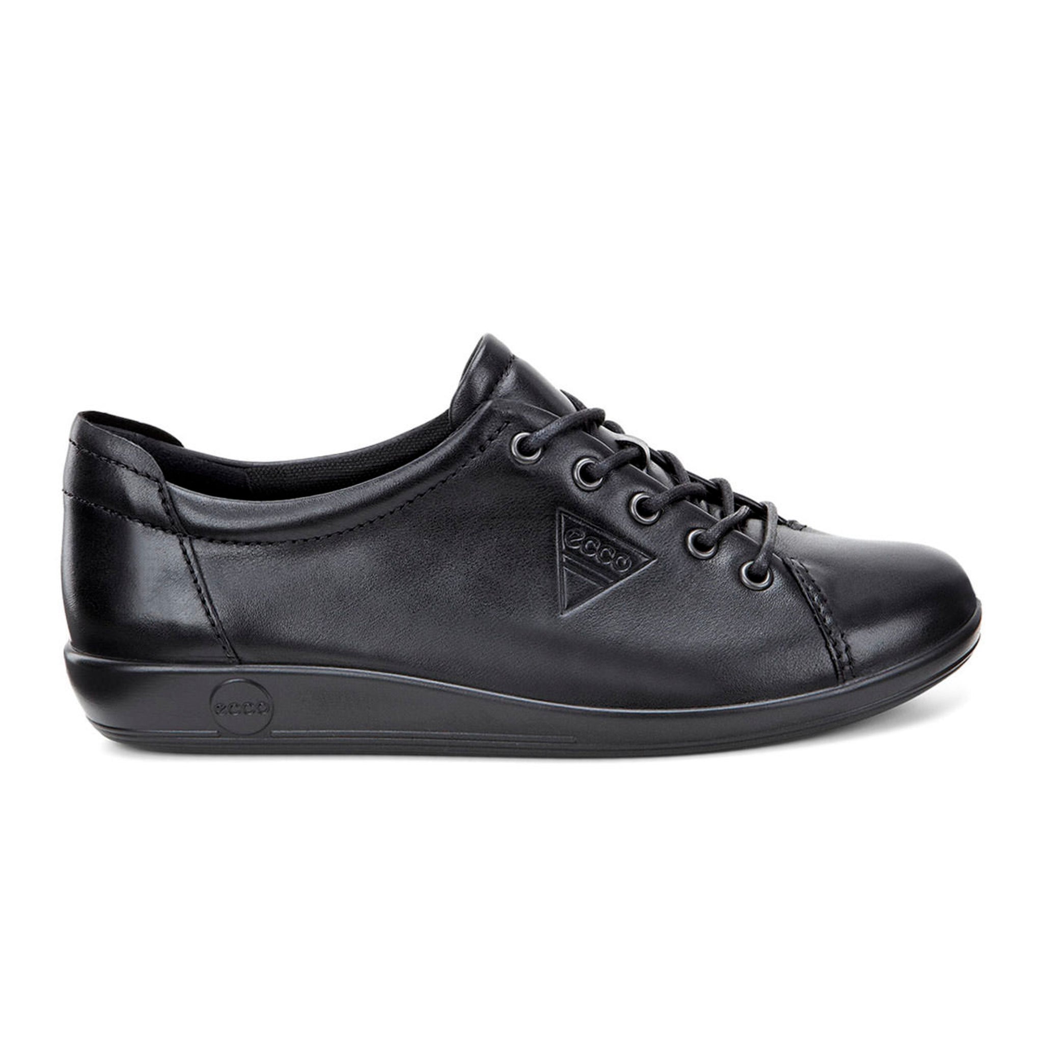 ECCO Soft 2.0 Lace Up