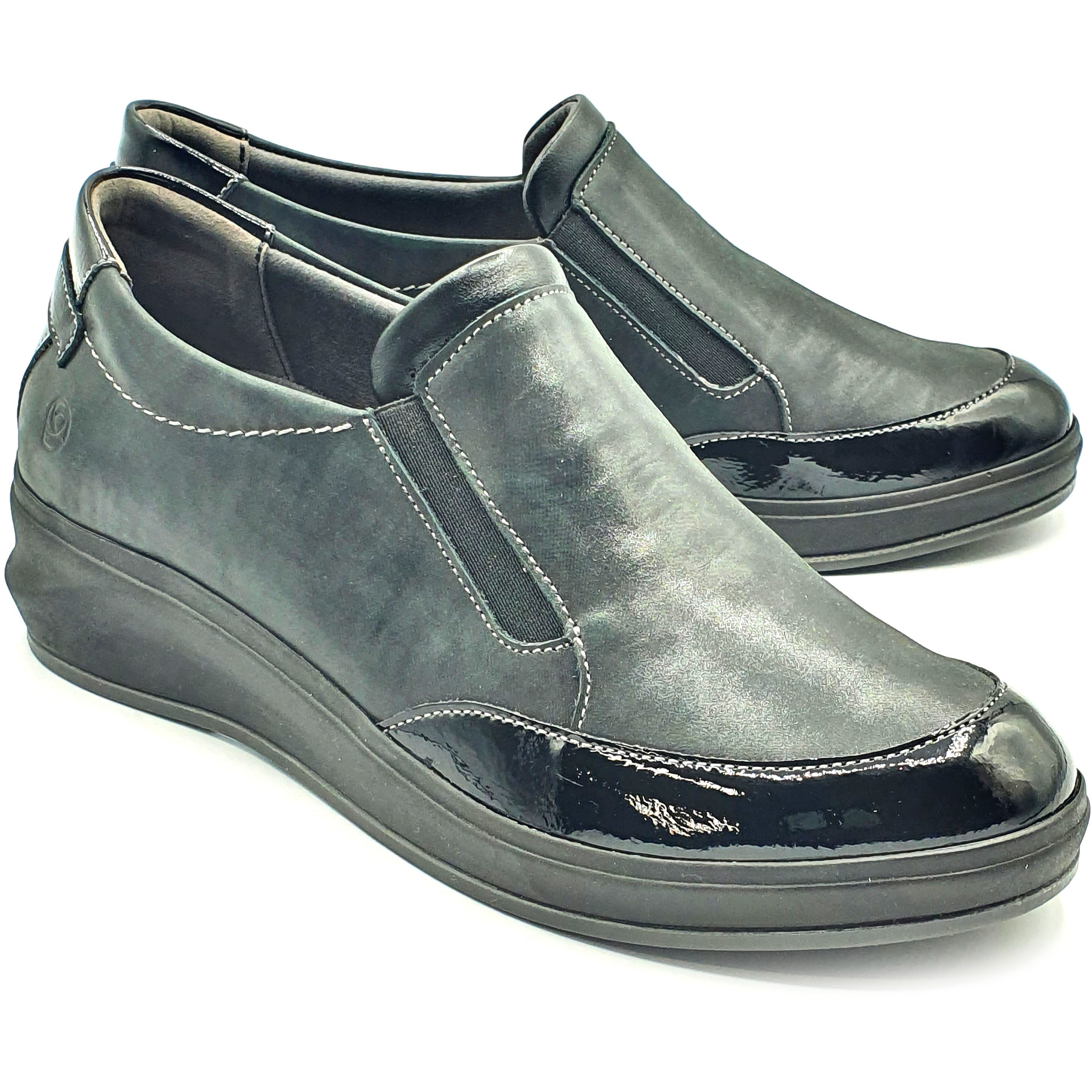 Suave Fiona(603401)- Ladies Low Wedge Slip On In Black . Suave Shoes | Wisemans | Bantry | West Cork | Ireland