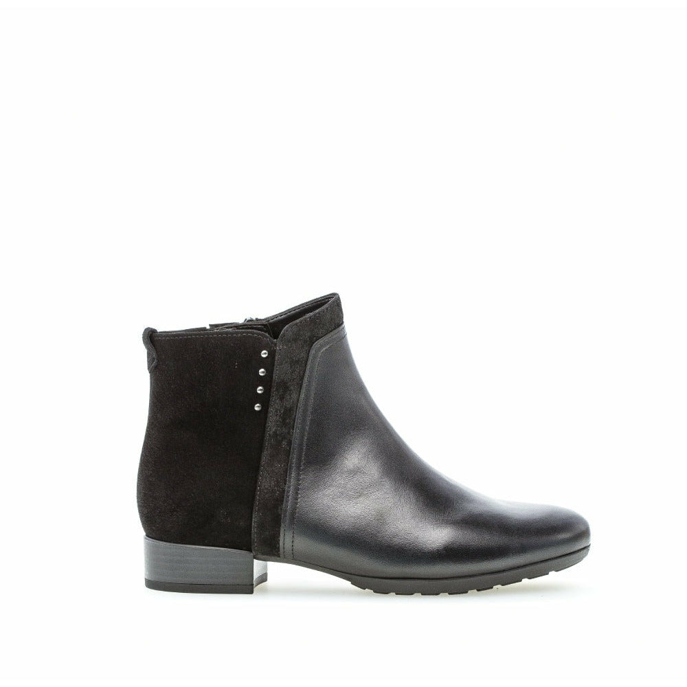 Gabor Breck (92.712.57) - Ladies Low Heel Ankle Boot in Black . Gabor Shoes | Wisemans | Bantry | West Cork | Munster | Ireland