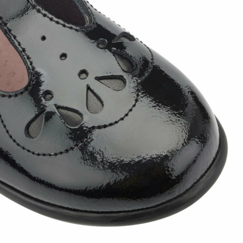 Start-Rite Poppy - Girls Velcro shoe in Black Patent